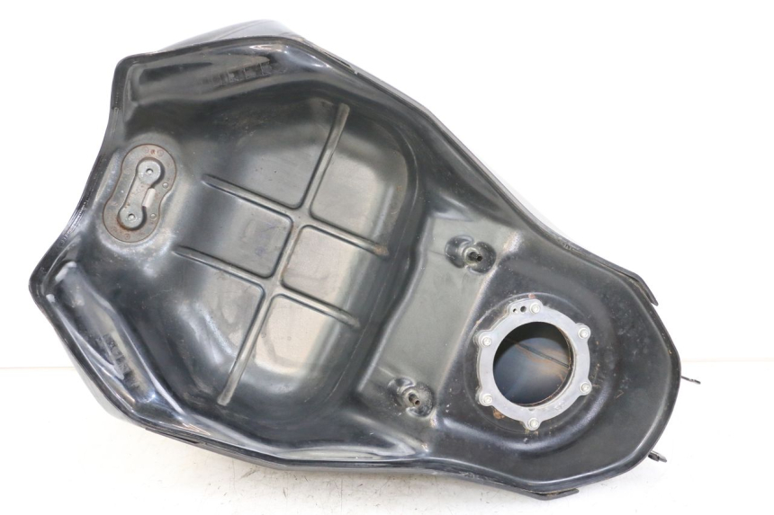 photo de SERBATOIO CARBURANTE  YAMAHA XJ6 ABS 600 (2008 - 2016) - Caratteristiche distintive