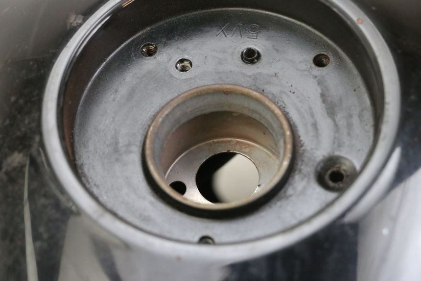photo de SERBATOIO CARBURANTE  YAMAHA XJ6 ABS 600 (2008 - 2016) - Zoom sullo stato d'uso