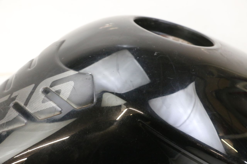 photo de SERBATOIO CARBURANTE  YAMAHA XJ6 ABS 600 (2008 - 2016) - Dettagli dei punti di fissaggio