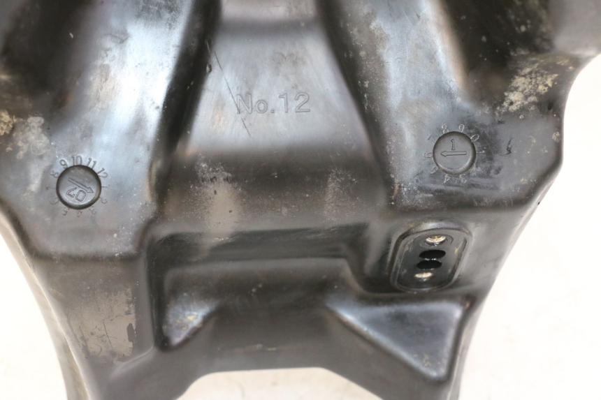 photo de Serbatoio carburante YAMAHA YZ-F YZF 250 (2007 - 2013) - Zoom sullo stato d'uso