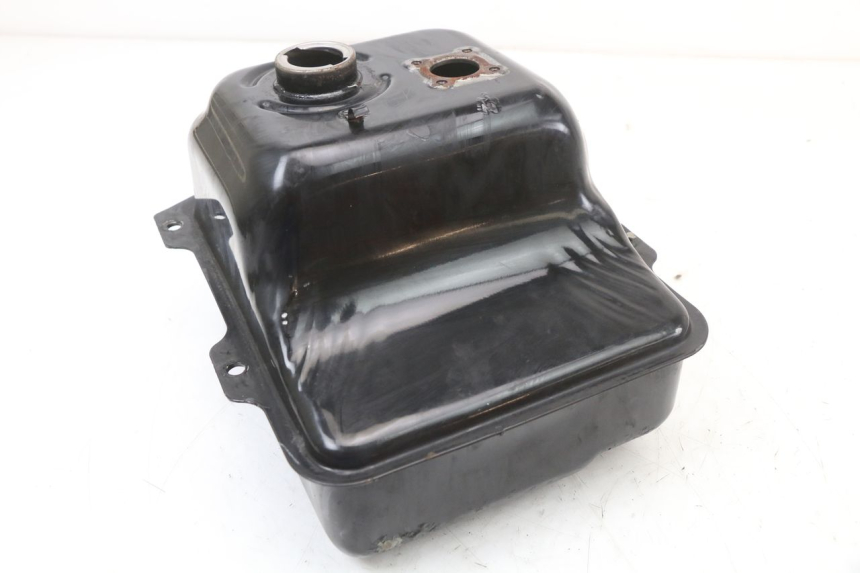 photo de SERBATOIO CARBURANTE  YAMAHA YE ZEST 50 (1992 - 1998) - Zoom sullo stato d'uso