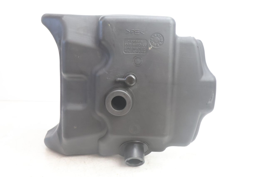 photo de Serbatoio carburante YAMAHA YP MAJESTY 125 (2002 - 2006) - Vista principale