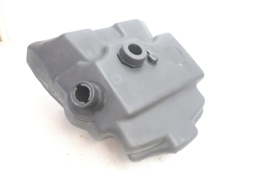photo de Serbatoio carburante YAMAHA YP MAJESTY 125 (2002 - 2006) - Dettaglio del componente