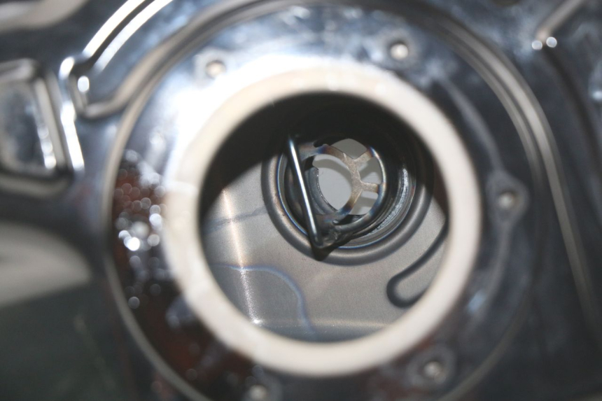 photo de SERBATOIO CARBURANTE  YAMAHA YP T-MAX TMAX 530 (2017 - 2020) - Altra angolazione