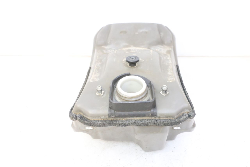photo de SERBATOIO CARBURANTE  YAMAHA YZF YZ-F 450 (2014 - 2016) - Dettagli dei punti di fissaggio