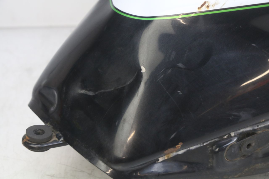 photo de SERBATOIO CARBURANTE KAWASAKI Z 750 (2007 - 2013) - Angolazione alternativa