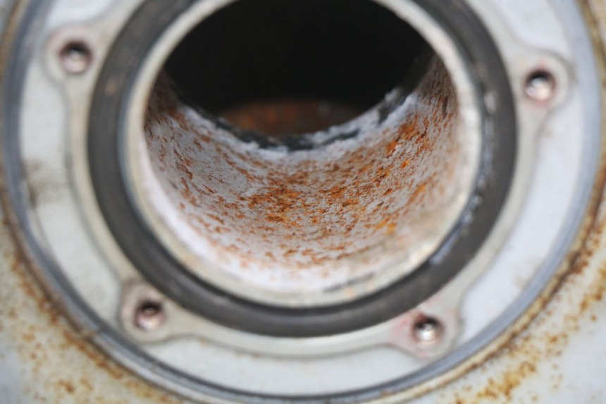 photo de SERBATOIO CARBURANTE KAWASAKI Z 750 (2007 - 2013) - Dettagli dei punti di fissaggio