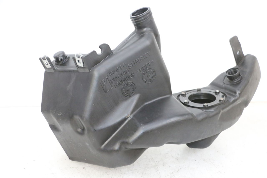 photo de SERBATOIO CARBURANTE PIAGGIO ZIP 4T 50 (2018 - 2020) - Vista principale