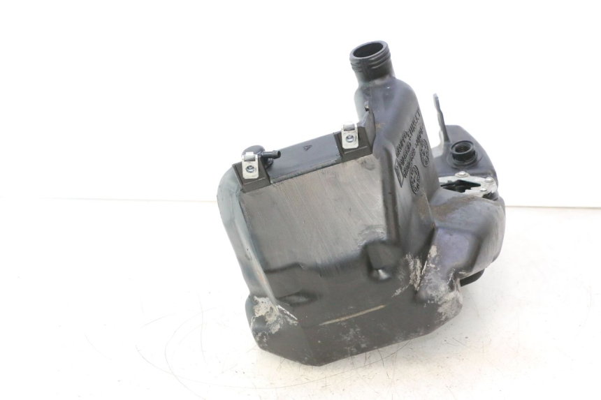 photo de SERBATOIO CARBURANTE PIAGGIO ZIP 4T 50 (2018 - 2020) - Zoom sullo stato d'uso