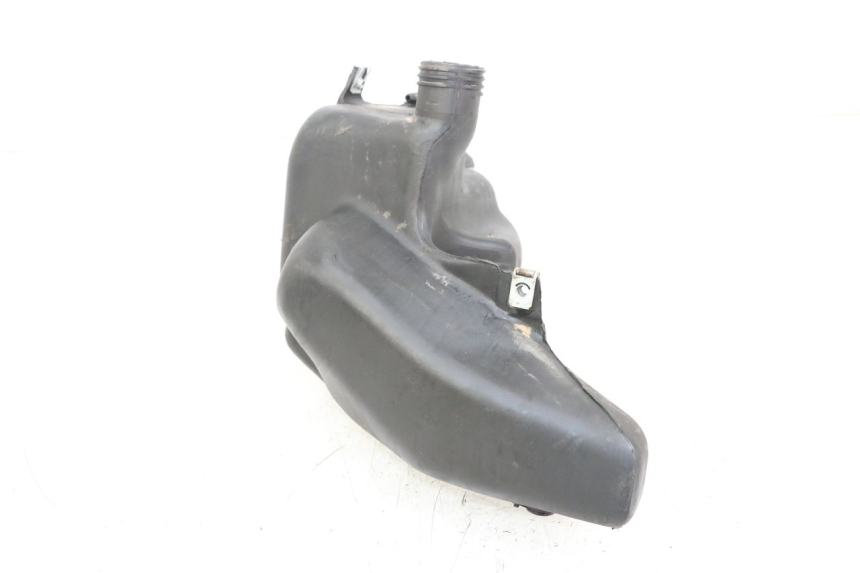 photo de SERBATOIO CARBURANTE  PIAGGIO ZIP RST 50 (1996 - 1998) - Primo piano tecnico