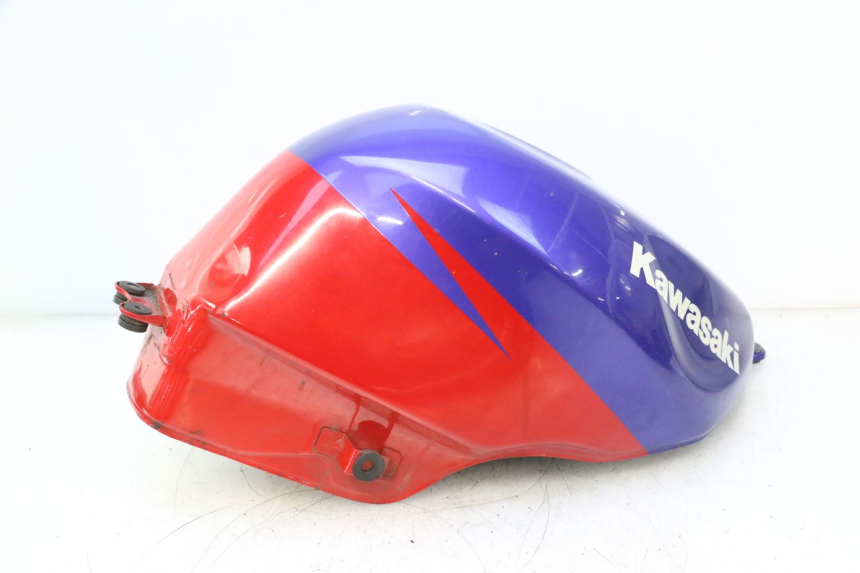 photo de SERBATOIO CARBURANTE KAWASAKI ZX-6R ZX6R 600 (1995 - 1997) - Primo piano ad alta risoluzione