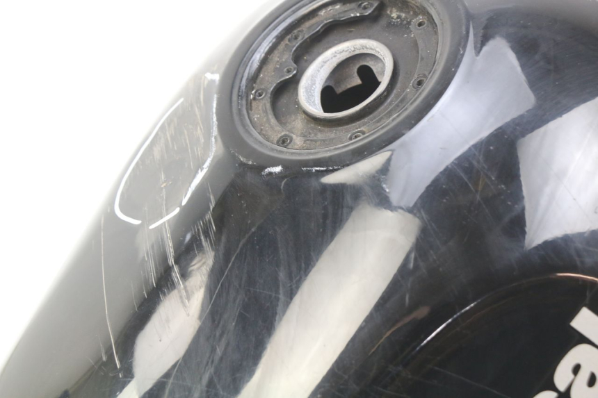 photo de SERBATOIO CARBURANTE KAWASAKI ZZR 600 (1995 - 2004) - Stato della superficie e materiale