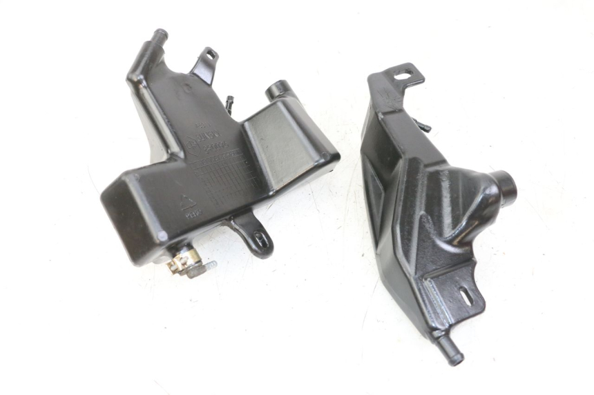 photo de OLIO APRILIA SR MOTARD 50 (2012 - 2018) - Altra angolazione