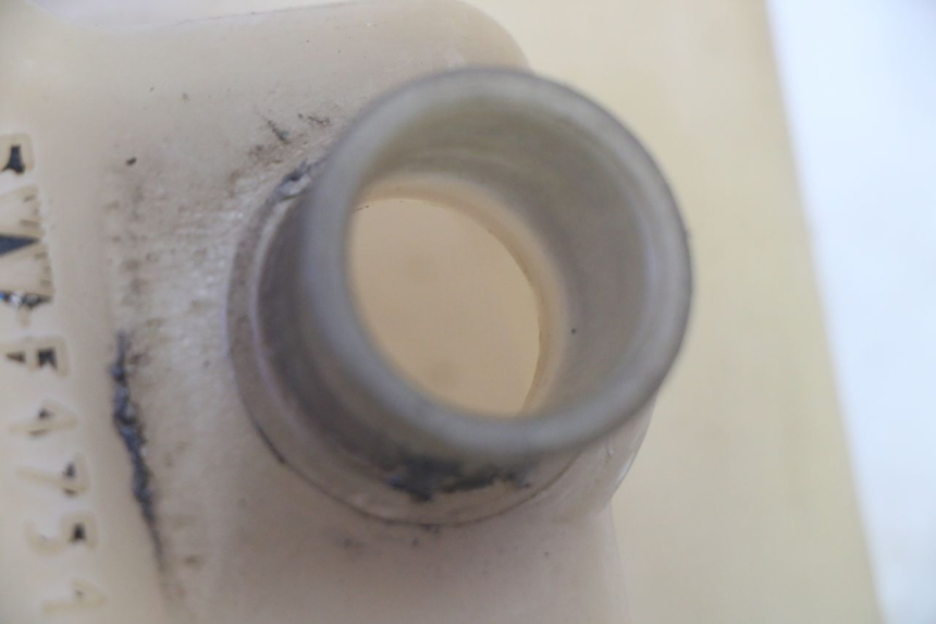 photo de SERBATOIO OLIO MBK BOOSTER SPIRIT 50 (2004 - 2017) - Altra angolazione