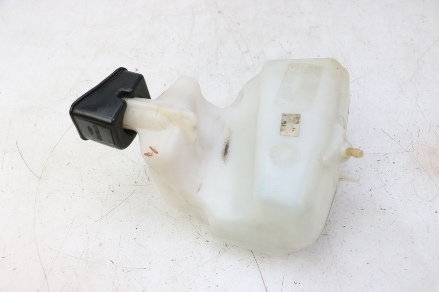 photo de SERBATOIO OLIO PEUGEOT CITYSTAR 50 (2013 - 2017) - Zoom sullo stato d'uso