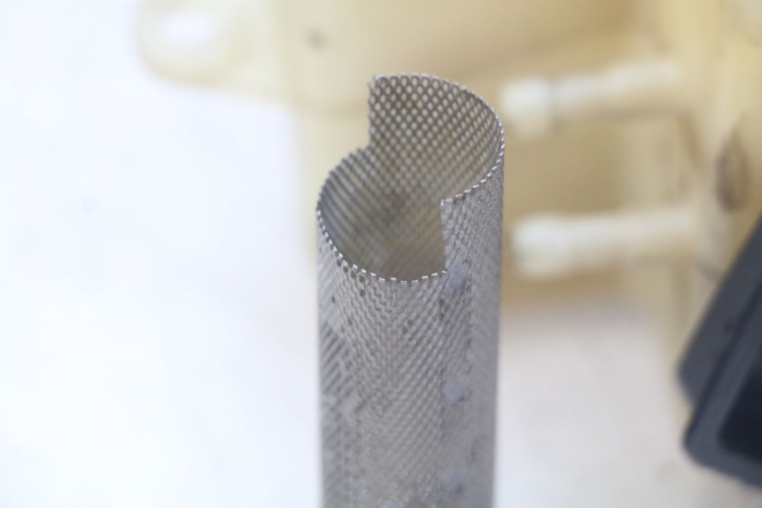 photo de SERBATOIO OLIO PEUGEOT ELYSEO 125 (1999 - 2004) - Zoom sullo stato d'uso