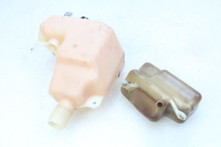 photo de RESERVOIR OLIO HONDA FES PANTHEON 2T 125 (1998 - 2002) - Vista principale