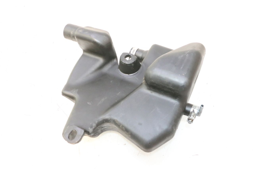 photo de SERBATOIO OLIO PIAGGIO FLY 2T 50 (2004 - 2017) - Zoom sullo stato d'uso