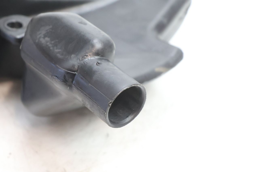 photo de SERBATOIO OLIO PIAGGIO FLY 2T 50 (2004 - 2017) - Dettagli dei punti di fissaggio
