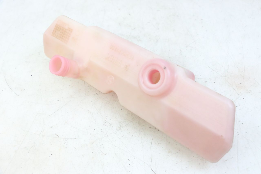 photo de Serbatoio olio PEUGEOT JET FORCE CARBU 50 (2003 - 2016) - Primo piano tecnico