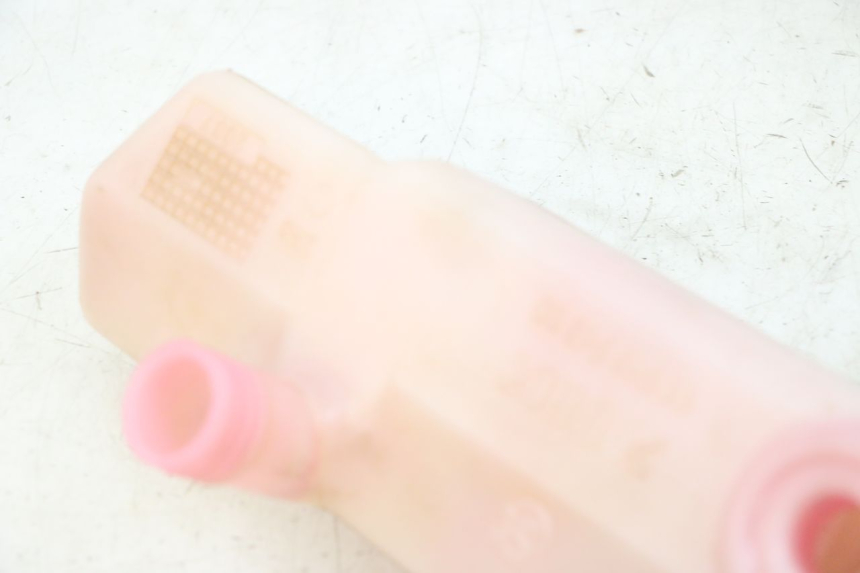 photo de Serbatoio olio PEUGEOT JET FORCE CARBU 50 (2003 - 2016) - Vista d'insieme del prodotto