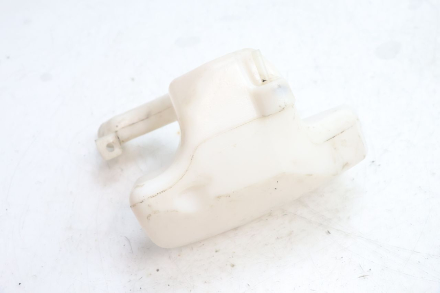 photo de SERBATOIO OLIO PEUGEOT KISBEE 2T 50 (2010 - 2017) - Primo piano tecnico