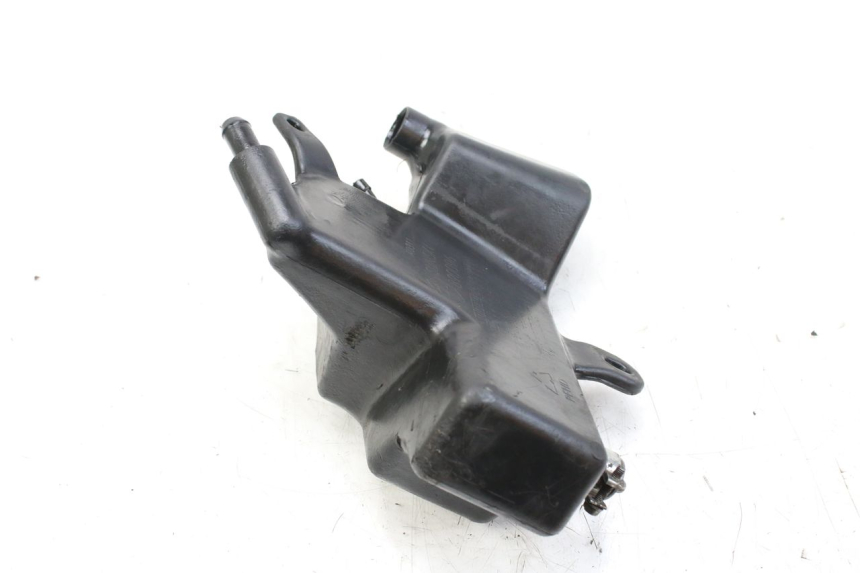 photo de SERBATOIO OLIO PIAGGIO NEW TYPHOON 50 (2018 - 2021) - Dettagli dei punti di fissaggio