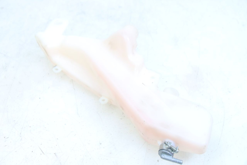 photo de SERBATOIO OLIO PIAGGIO NEW TYPHOON 50 (2018 - 2021) - Altra angolazione