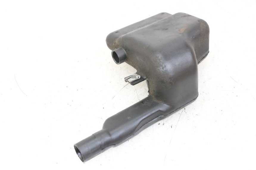 photo de SERBATOIO OLIO PIAGGIO VESPA LX 2T 50 (2005 - 2013) - Primo piano tecnico