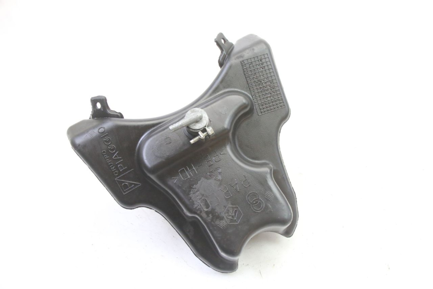 photo de Serbatoio olio GILERA RUNNER SP 50 (2006 - 2008) - Vista d'insieme del prodotto