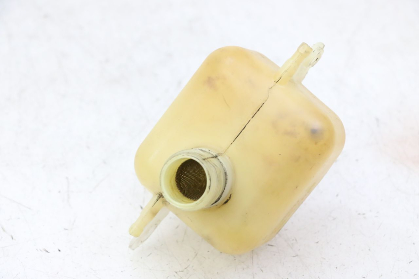 photo de SERBATOIO OLIO PEUGEOT SATELIS 125 (2006 - 2009) - Primo piano tecnico