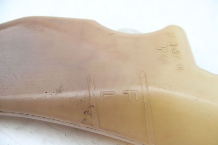 photo de SERBATOIO OLIO SUZUKI SIXTEEN 125 (2008 - 2010) - Altra angolazione