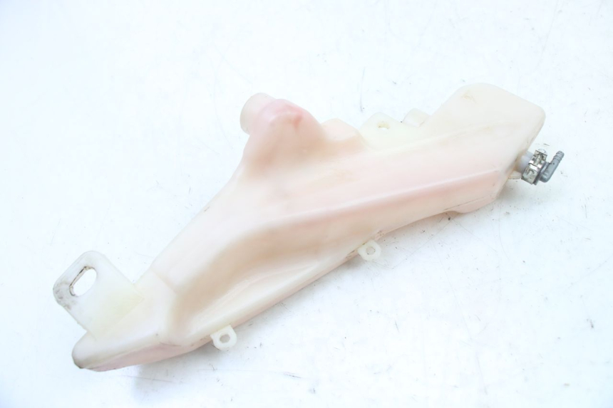 photo de SERBATOIO OLIO APRILIA SR 2T 50 (2018 - 2022) - Primo piano tecnico