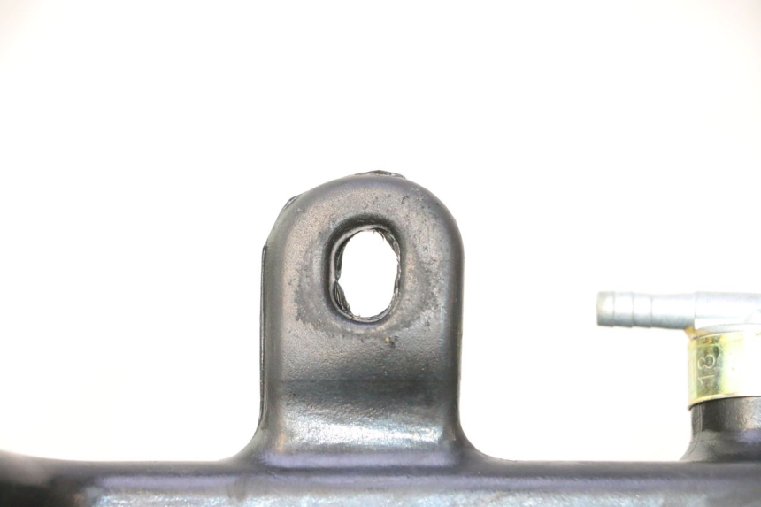 photo de SERBATOIO OLIO APRILIA SR 2T 50 (2012 - 2017) - Primo piano tecnico