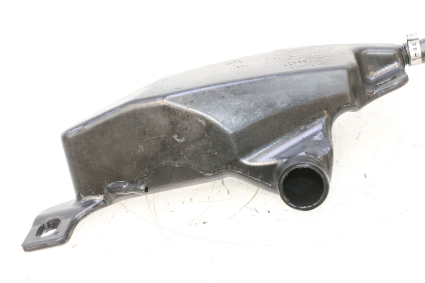 photo de OLIO APRILIA SR MOTARD 50 (2012 - 2018) - Dettagli dei punti di fissaggio