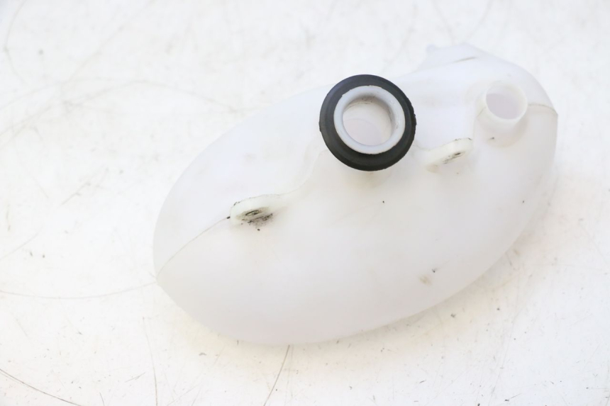 photo de SERBATOIO OLIO MBK STUNT NAKED 50 (2004 - 2018) - Primo piano tecnico