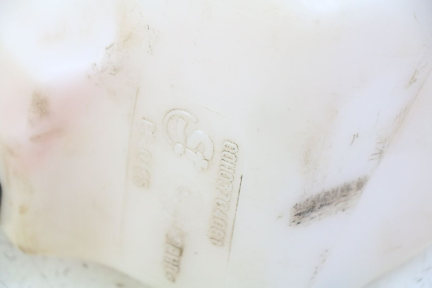 photo de SERBATOIO OLIO APRILIA SX 50 (2011 - 2017) - Zoom sullo stato d'uso