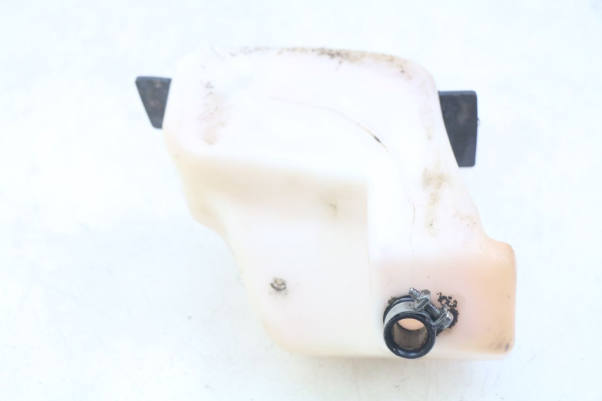 photo de SERBATOIO OLIO APRILIA SX 50 (2011 - 2017) - Altra angolazione