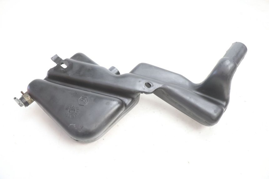 photo de SERBATOIO OLIO PIAGGIO TYPHOON 50 (2000 - 2009) - Primo piano tecnico
