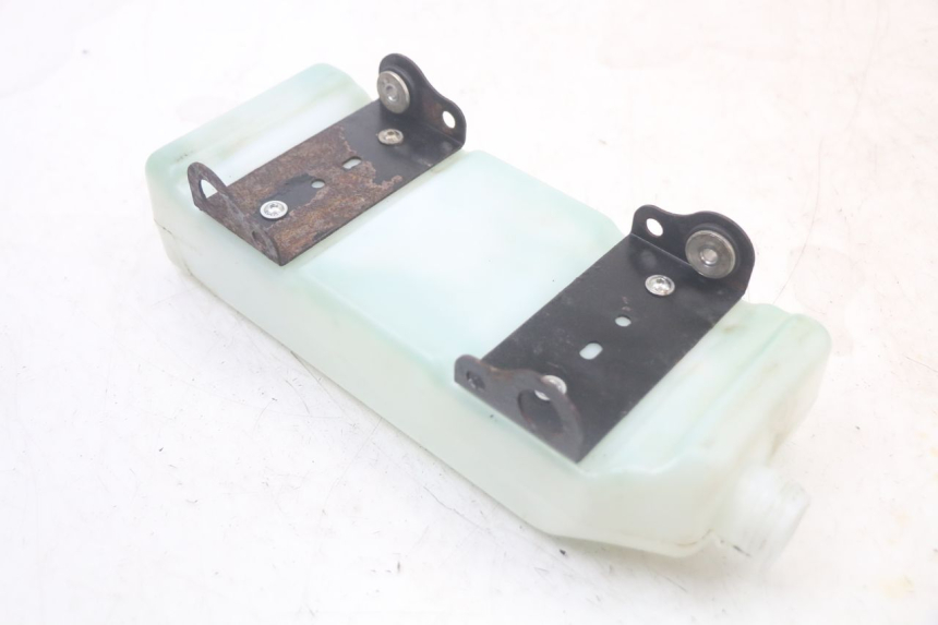 photo de SERBATOIO OLIO FANTIC XM PERFORMANCE 2T 50 (2021 - 2022) - Dettagli dei punti di fissaggio