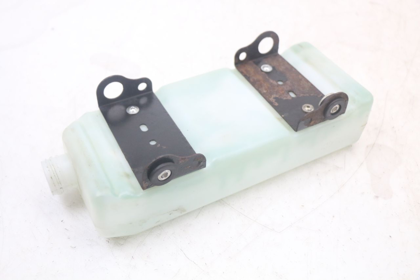 photo de SERBATOIO OLIO FANTIC XM PERFORMANCE 2T 50 (2021 - 2022) - Stato della superficie e materiale