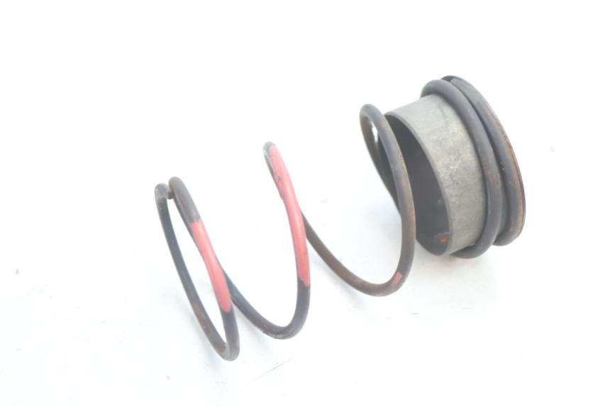 photo de MOLLA FRIZIONE PEUGEOT VIVACITY 50 (2004 - 2009) - Zoom sullo stato d'uso