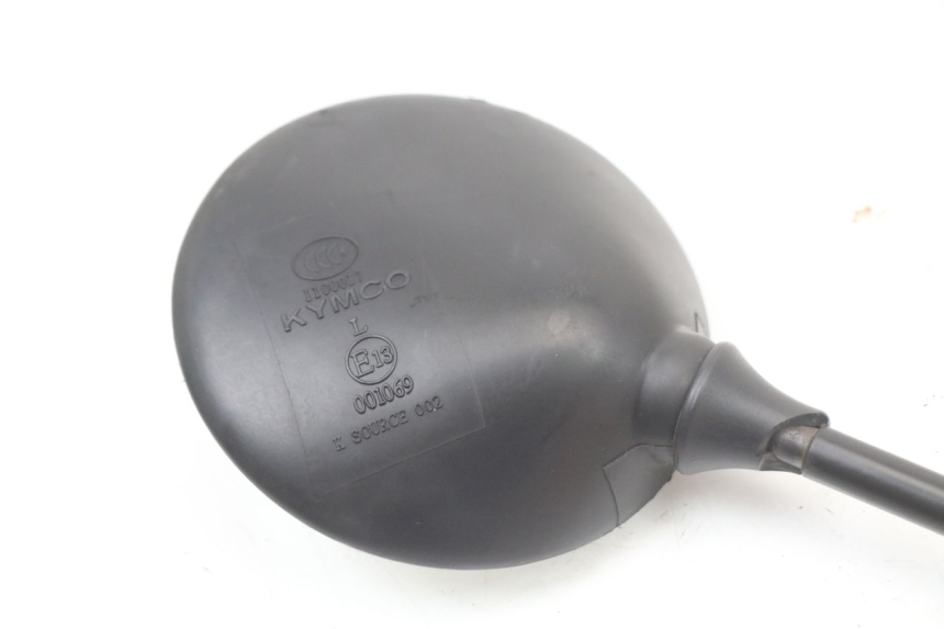 photo de SPECCHIO DESTRO KYMCO AGILITY PREMIUM 50 (2007 - 2010) - Dettagli dei punti di fissaggio