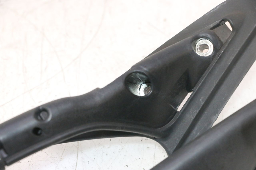 photo de SPECCHIO DESTRO APRILIA ATLANTIC S 125 (2010 - 2013) - Vista d'insieme del prodotto