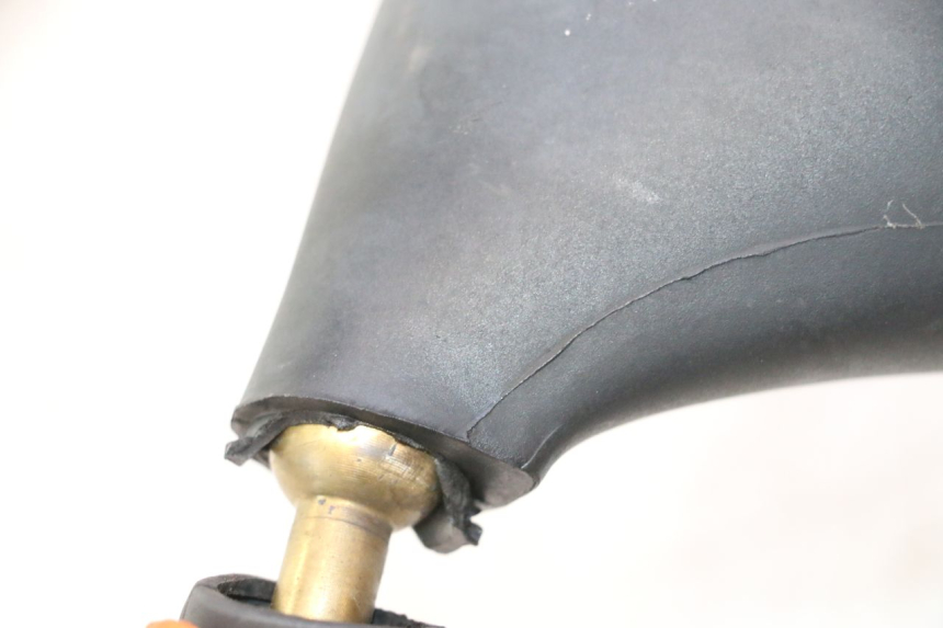 photo de SPECCHIO DESTRO APRILIA ATLANTIC S 125 (2010 - 2013) - Stato della superficie e materiale