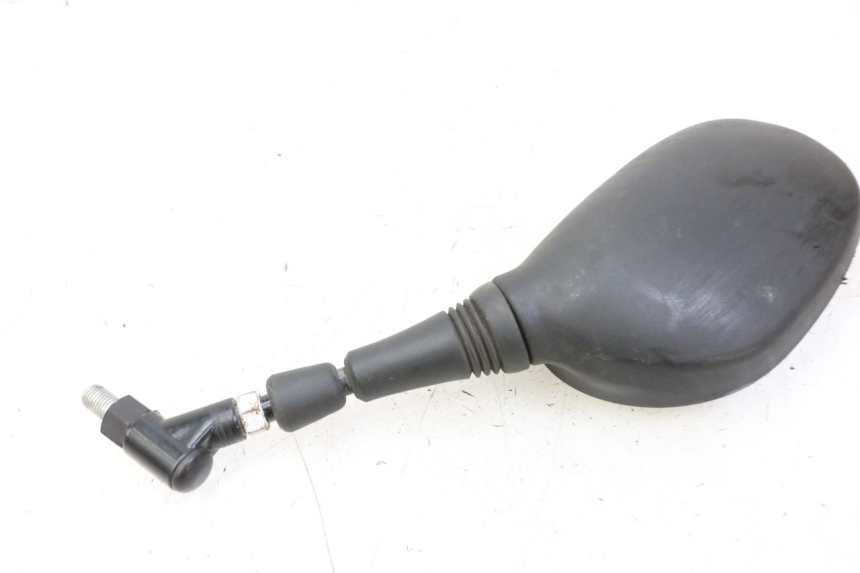 photo de SPECCHIETTO DESTRO SUZUKI BURGMAN 125 (2007 - 2014) - Primo piano tecnico