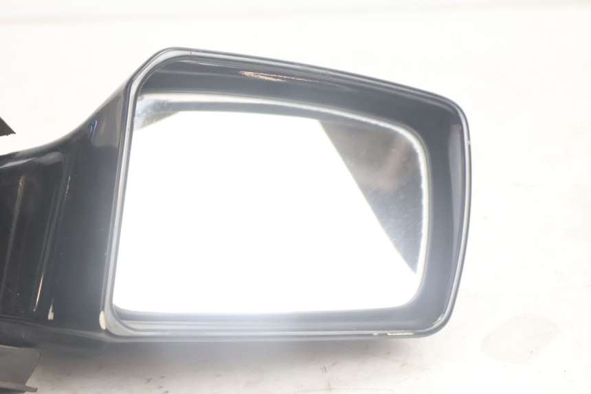 photo de SPECCHIO DESTRO SUZUKI BURGMAN EXECUTIVE ABS 650 (2006 - 2012) - Zoom sullo stato d'uso