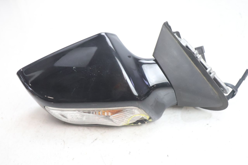 photo de SPECCHIO DESTRO SUZUKI BURGMAN EXECUTIVE ABS 650 (2006 - 2012) - Stato della superficie e materiale
