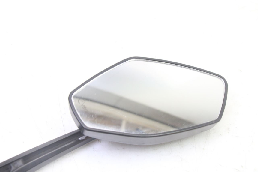 photo de SPECCHIO DESTRO ORCAL CAVARO 4T 50 (2019 - 2023) - Zoom sullo stato d'uso