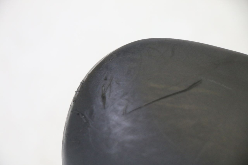 photo de SPECCHIETTO DESTRO KYMCO DINK STREET 125 (2009 - 2014) - Stato della superficie e materiale